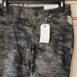 Maurices Green Camo Pants